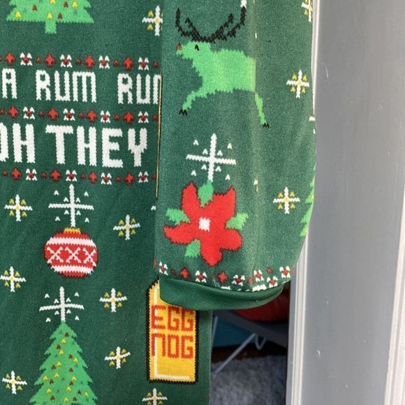 Rum themed Christmas Pajamas Large - Picture 4 of 11